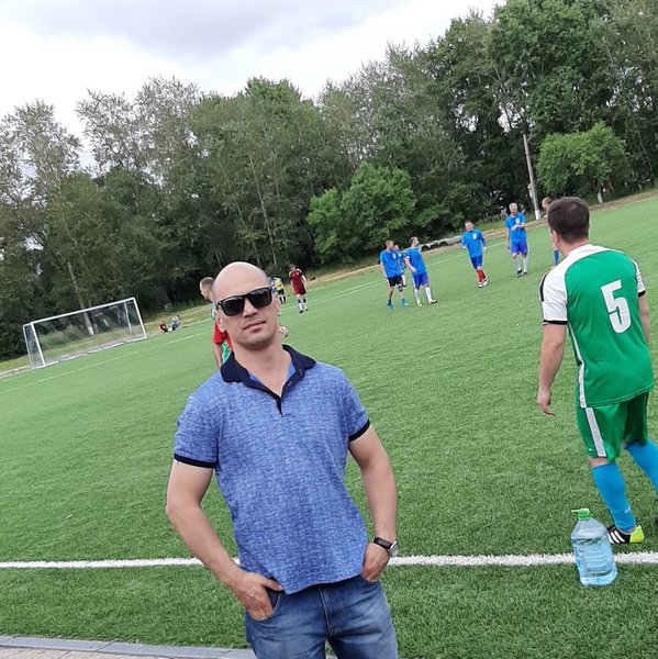 Антон бибиков ведущий фото