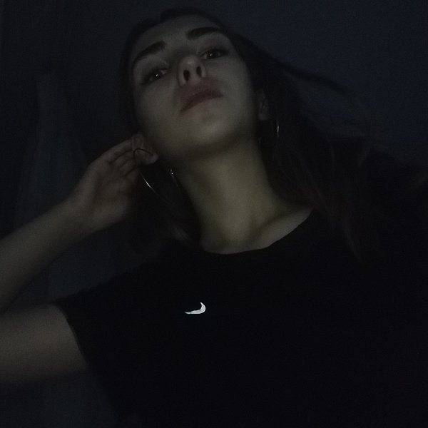 
Алина 18 Лет
