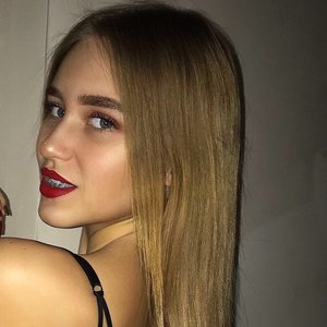 Лиана, 21 年, Russian Federation, Chelyabinsk, would like to meet 男 士 年 齡 為 19 -